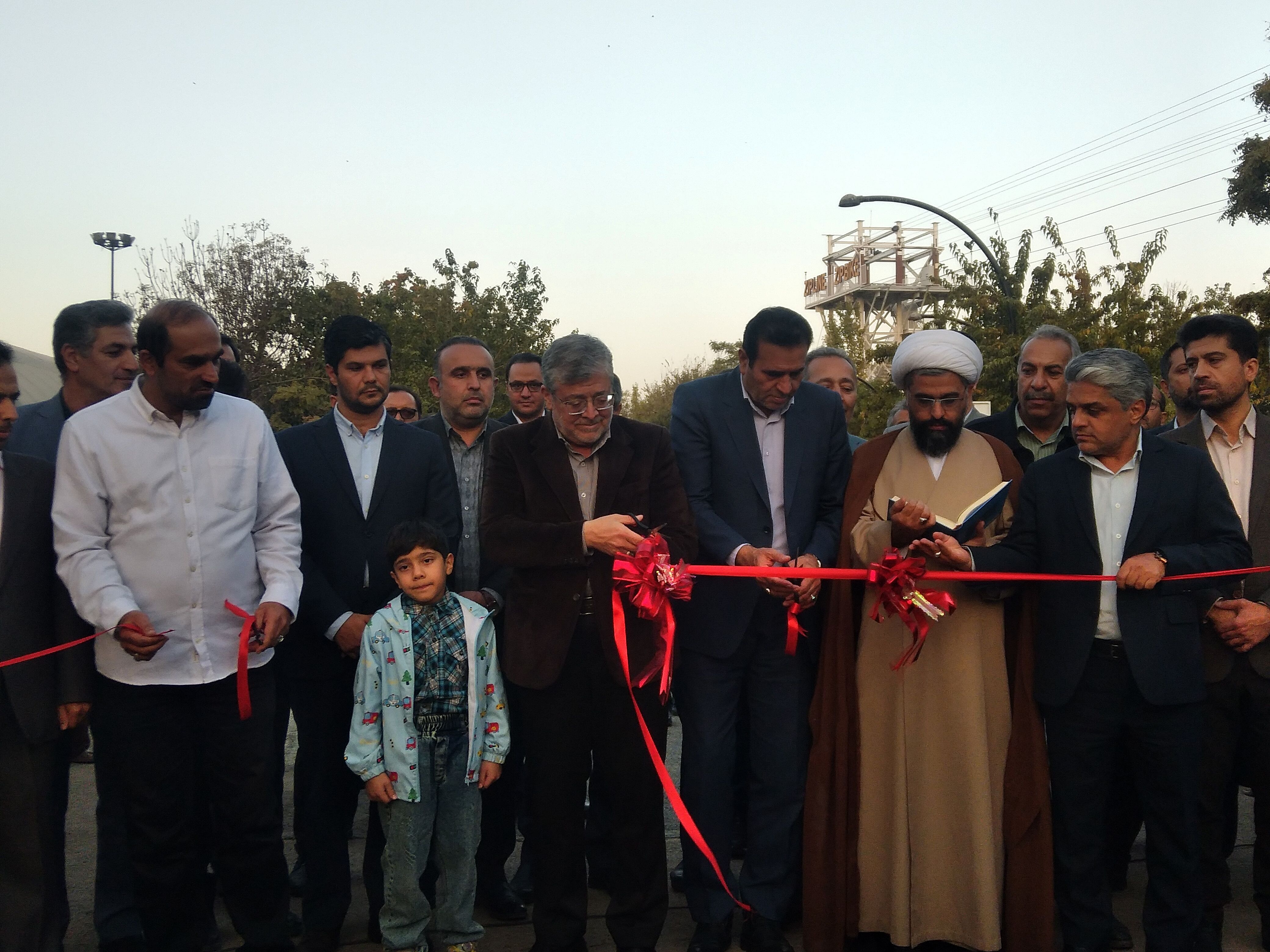 جشنواره طعم و رنگ پاییز با حضور شهردار مشهد آغاز به کار کرد