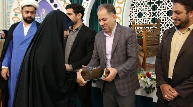 انتخاب مسیر صحیح برای پیشرفت و آموزش دانش‌آموزان نسل جدید