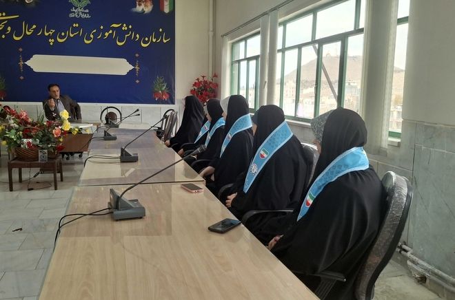 لحظاتی از بدرقه دانش‌آموزان استان چهارمحال و بختیاری به سرزمین وحی