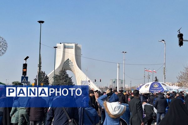 حضور میلیونی ایرانیان در جشن‌ پیروزی انقلاب اسلامی 