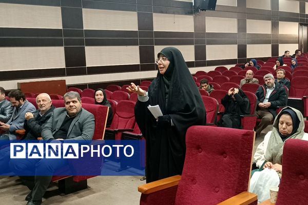 اولین نشست فصلی معلمان پژوهشگر شهریار