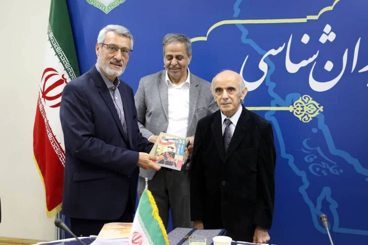 ارائه تصویری از ایرانشناسی در ژاپن توسط استاد زبان فارسی دانشگاه اوساکا