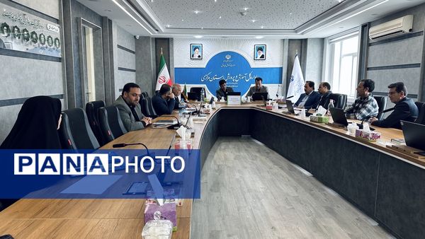 تقدیر از عوامل اجرایی جشنواره ملی طراحی و دوخت لباس دانش‌آموزی با حضور انجمن اولیا‌ و مربیان استان مرکزی