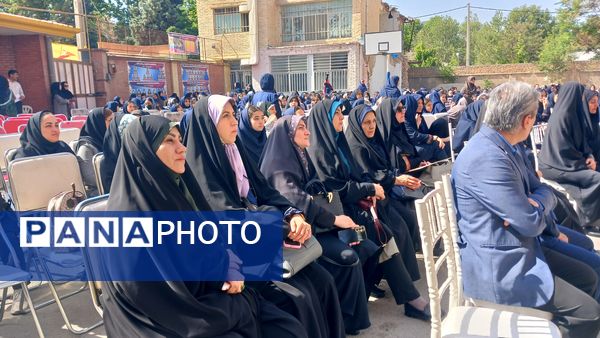 دهه کرامت و اختتامیه کارگروه کوثر در دبیرستان شهید فلاحی ناحیه یک کرج
