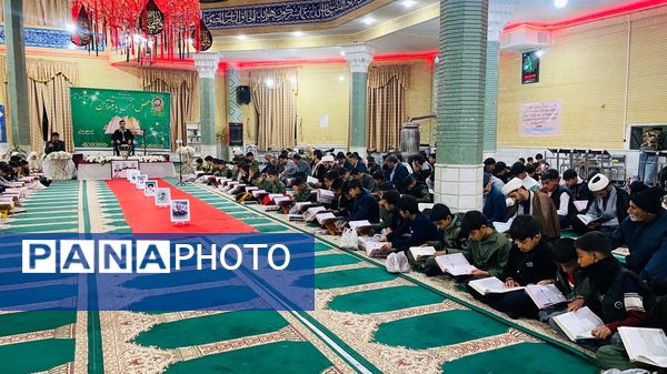 عطر قرآن در مسجد امام علی(ع) پیچید