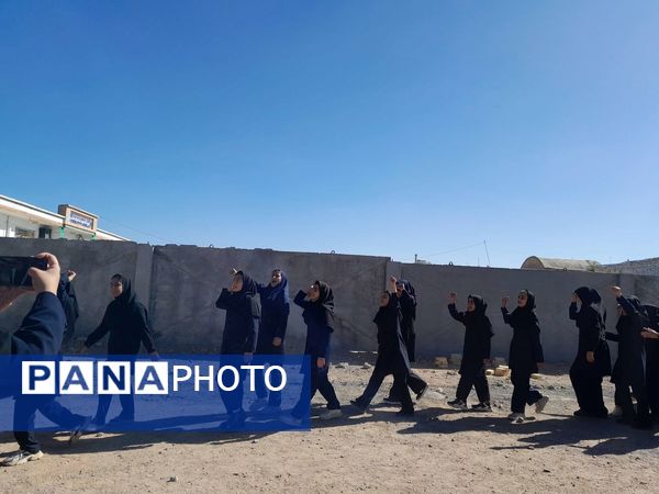 گرامیداشت سیزده آبان در دبیرستان مادرمهربان خلیل آباد