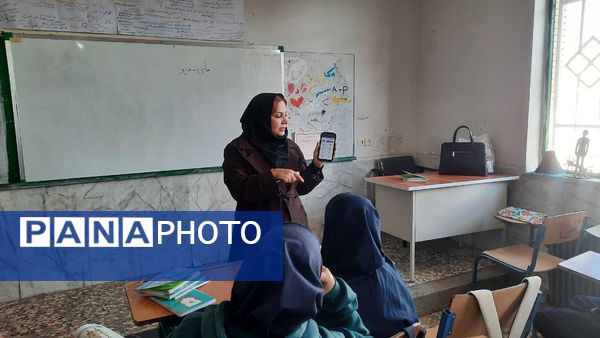 طرح «یکشنبه‌های مهارتی» در دبیرستان گلچین تلخسرو یاسوج