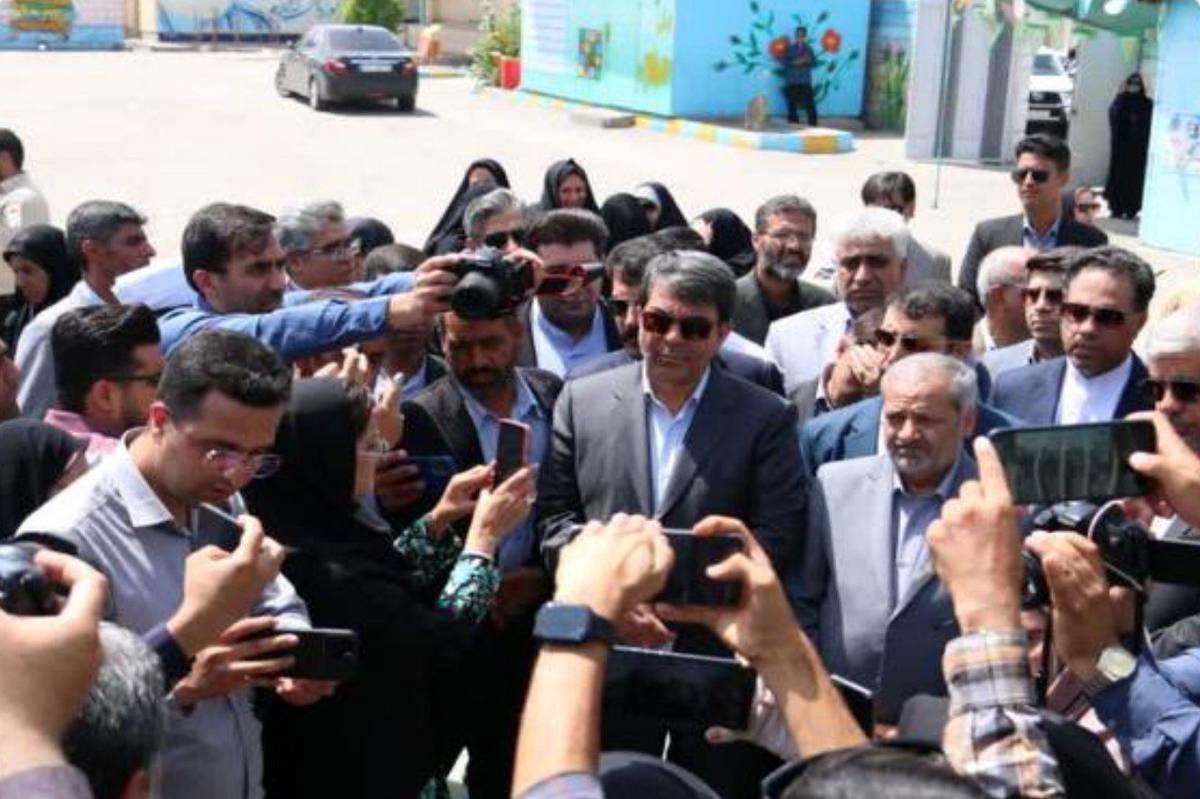 کلنگزنی احداث دبستان دخترانه ۱۲ کلاسه شاهد جیرفت از سوی وزیر آموزش و پرورش