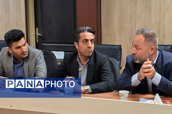 سومین جلسه شورای آموزش و پرورش ناحیه دو بهارستان