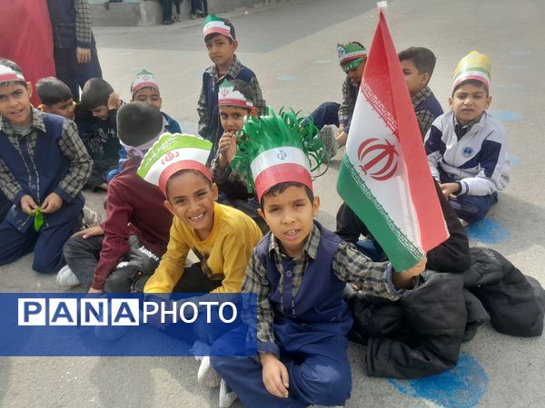 زنگ استکبار ستیزی در مدارس رضویه