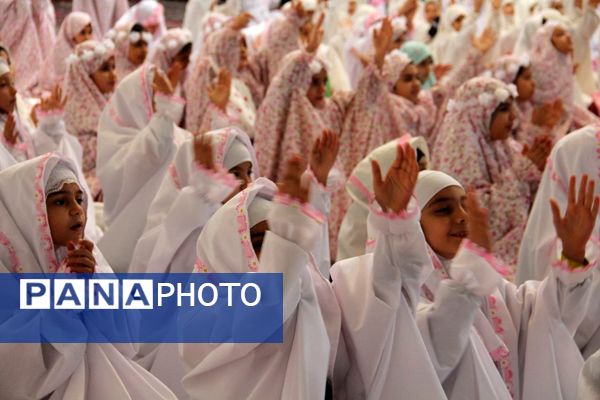 آغاز فصل بندگی در فضای شور و معنویت