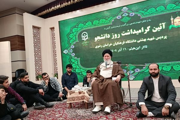 جنبش دانشجویی رکن اصلی دانشگاه انقلابی است