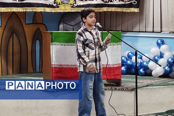 گردهمایی انجمن شعر و ادب فرهنگیان در دبستان طالقانی ناحیه دو شهرری 