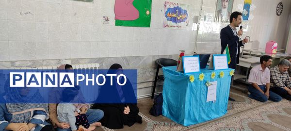 برگزاری کارگاه آموزش مشاوره خانواده در مدرسه شهید خاقانی شهرستان شیروان