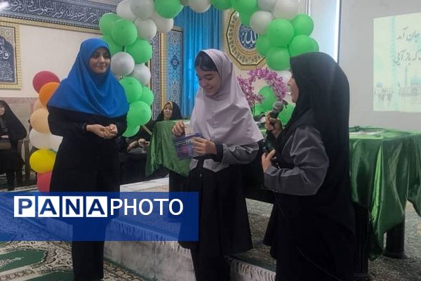 برگزاری مراسم افتتاحیه طرح مصباح الهدی در دبستان شهید حبیب پور ناحیه یک شهرری
