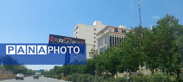 مشهد در میزبانی از فرزند شهیدش سیاه پوش شد