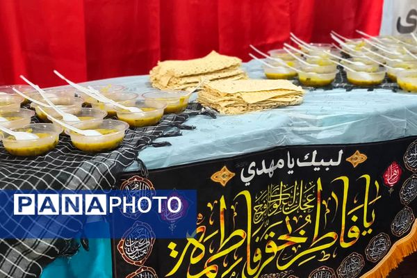  محفل انس با قرآن در ایام فاطمیه 