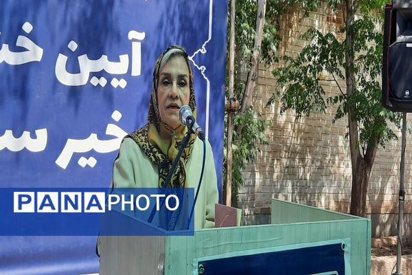 آیین خشت‌گذاری هنرستان اطلس روان کارا شهرستان پاکدشت 