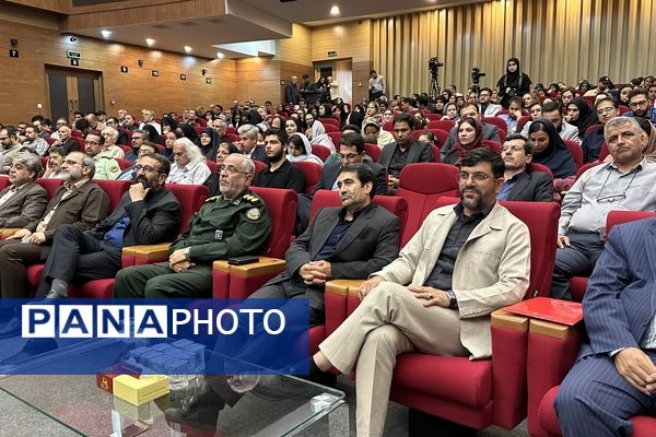 آیین گرامیداشت روز خبرنگار و بزرگداشت شهید محمود صارمی