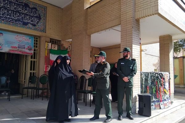 برگزاری جشن به مناسبت هفته دفاع مقدس و میلاد سیدالکریم در ناحیه یک شهرری 