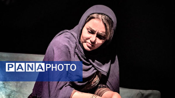 پایان اجرای نمایش «عالیجناب M1» پس از ۱۸ روز روی صحنه