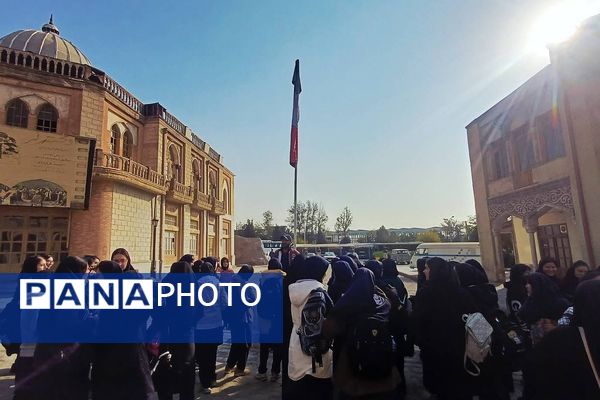 اردوی یک روزه دانش‌آموزان ناحیه دو شهرری در شهرک سینمایی غزالی