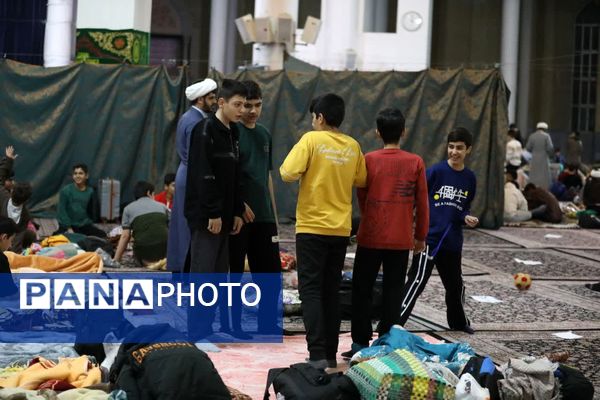 مراسم اعتکاف دانش آموزی در مسجد اعظم و مصلای قدس قم