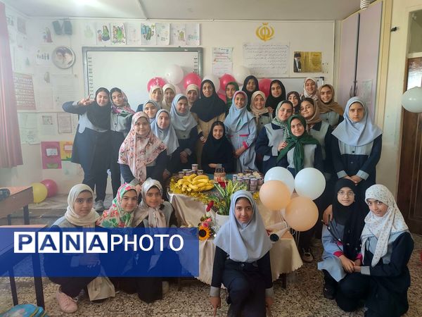 جشن سپاس معلم در دبستان شاهد حاج تقی آقا بزرگ مشهد