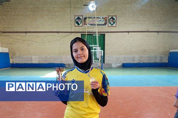 برگزاری مسابقه فوتسال دانش‌آموزی دختران ابتدایی در بهارستان دو