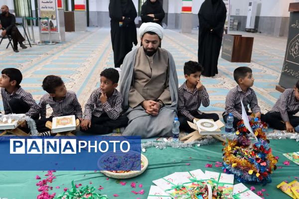 جشن بزرگ قرآن کلاس اولی‌ها در قلعه‌گنج
