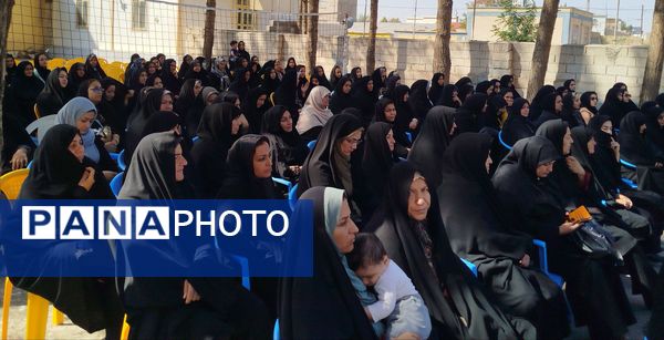 اولین جلسه انجمن اولیا و مربیان در دبیرستان حضرت معصومه (س) شهرستان خلیل‌آباد