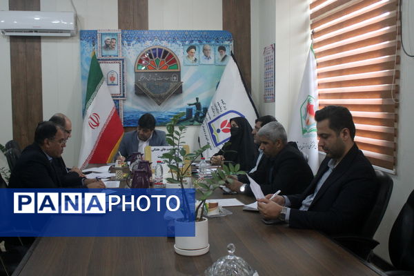 سلسله نشست‌های هفتگی افق تربیت شهرستان کنگان