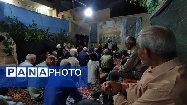 روضه خانگی در یکی از خانه کهن شهرستان کاشمر