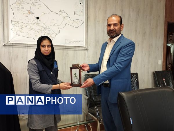 تقدیر از رئیس اداره راه و حمل و نقل جاده‌ای شهرستان فریمان 