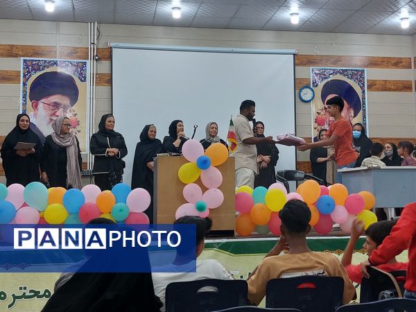 برگزاری جشن امامت مهدی موعود(عج) در سالن ایران اسلامی حاجی‌‌آباد