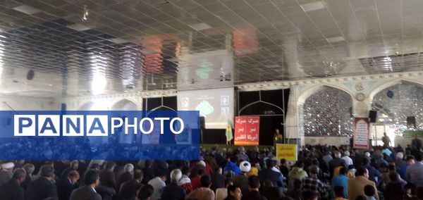 نماز جمعه شهرستان کاشمر با حضور پر رنگ مردم ترشیز کهن برگزار شد 