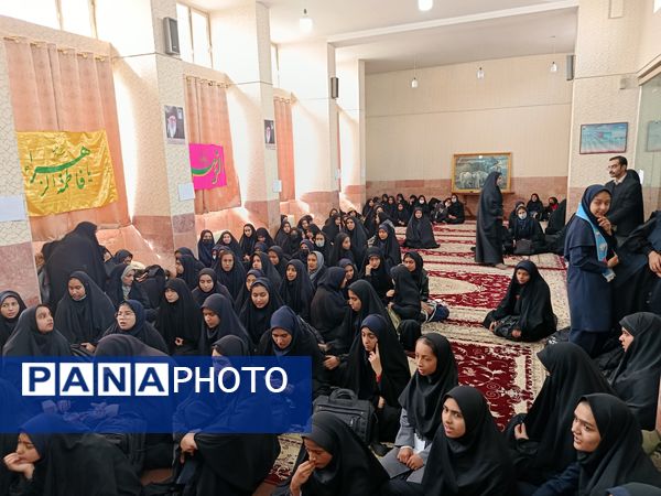 مرحله منطقه‌ای مسابقات قرآن و عترت دانش‌آموزان متوسطه اول و دوم در رضویه