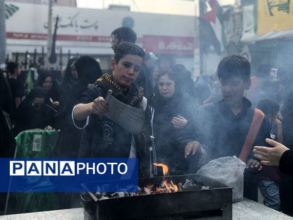 برپایی سفره حضرت رقیه(س) در زنجان