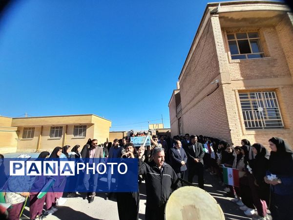 آنان که گمنامند زهرایی تبارند