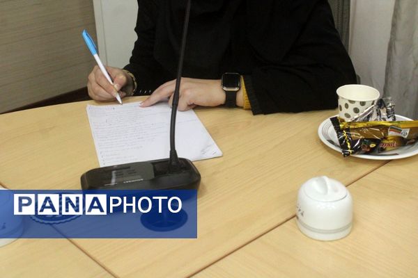 رونمایی و گردهمایی توجیهی و تبیینی بسته محصولات مدرسه‌ای ایرانمون در آذربایجان شرقی