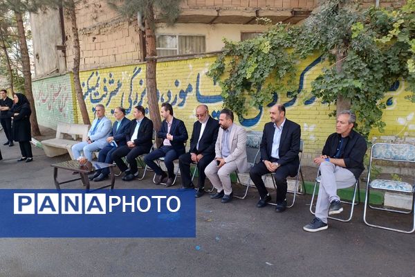 افتتاحیه زمین چمن مصنوعی دبستان حضرت قائم(عج)