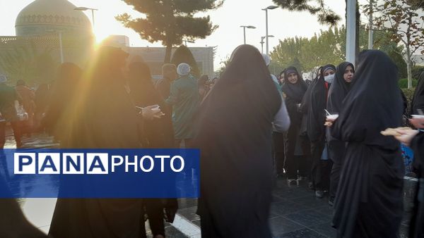 همدلی و زیارت در چهارشنبه‌های رضوی