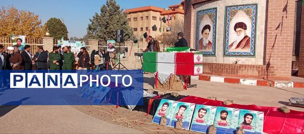 مراسم تشییع شهدای گمنام در دانشگاه آزاد تاکستان جلوه‌ای از همبستگی دانشگاهیان