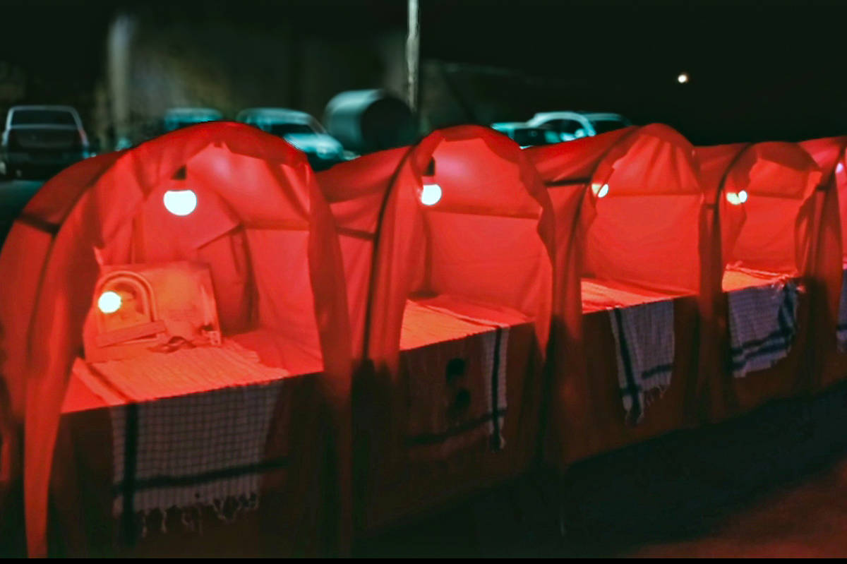 شهدا به ما یاد دادند که طلبکار نیستیم