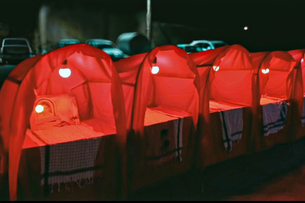 شهدا به ما یاد دادند که طلبکار نیستیم