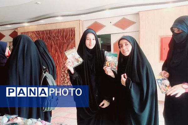 مراسم اختتامیه انجمن‌های اسلامی و معارفه مسئول جدید انجمن در ناحیه دو شهرری 