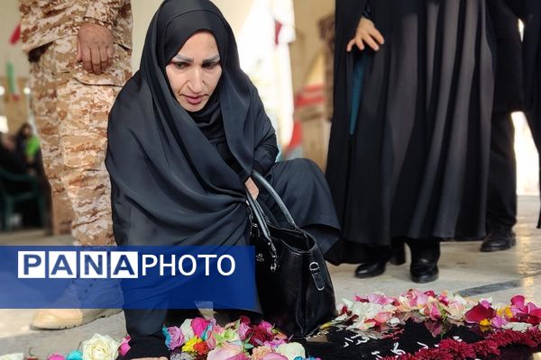 مراسم عزاداری حضرت ام‌البنین(س) همراه با تجلیل از خانواده‌های شهدا در رباط‌کریم