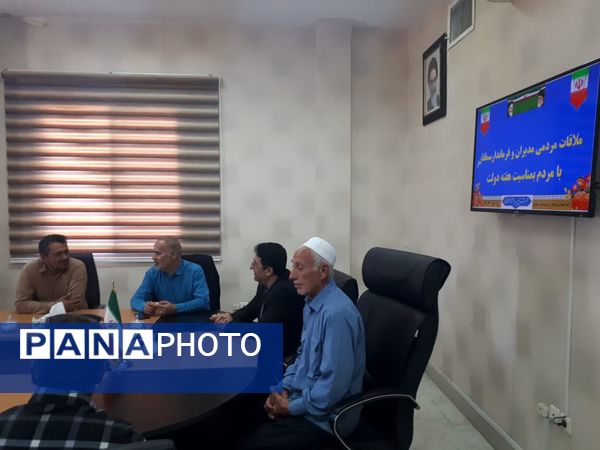 دیدار چهره به چهره فرماندار و مدیران شهرستان سملقان با مردم به‌مناسبت هفته دولت