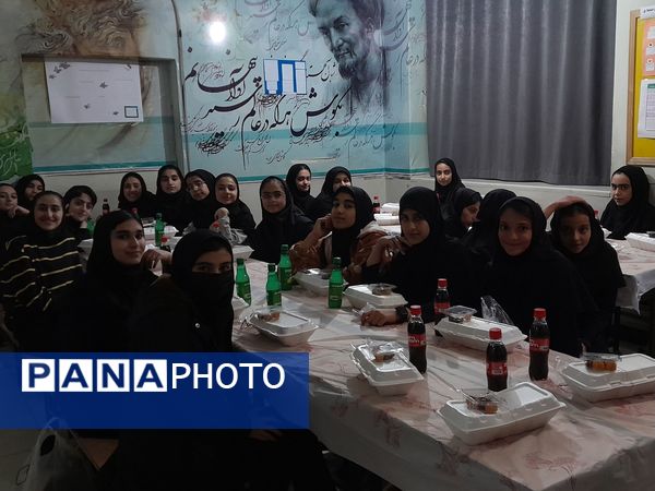 برگزاری محفل قرآنی در مدرسه‌ نمونه دولتی سعدی شهرستان برخوار