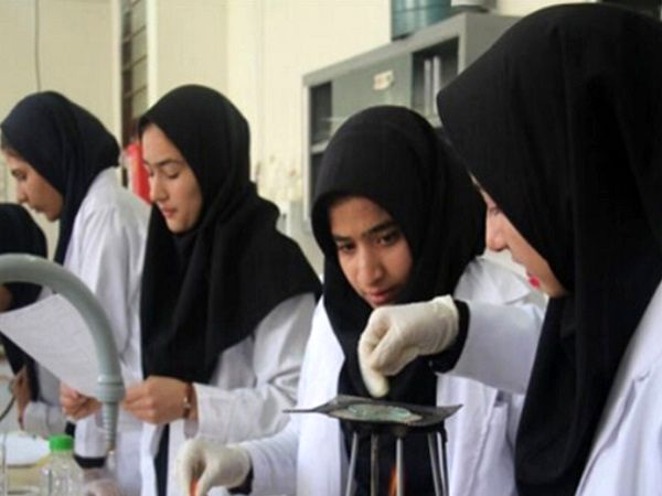 انجمن‌های علمی، سکوی پرتاب دانش‌آموزان به جشنواره‌های ملی هستند